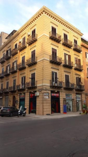 Corner Rome 433